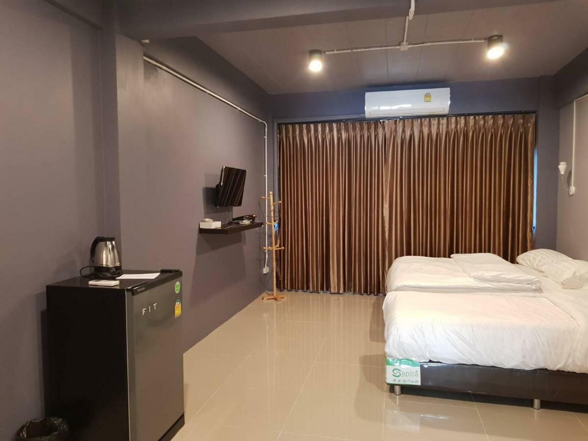 Sleepcatshostel Bangkok Bagian luar foto